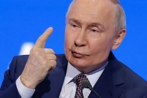 Ông Putin phản bác lời cảnh báo của EU về Ngày Chiến thắng