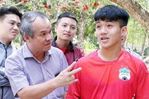 Học viện HAGL dạo này ra sao với HLV Vũ Tiến Thành