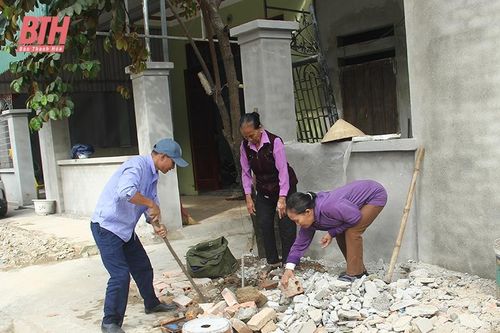 Những con đường ý Đảng, lòng dân