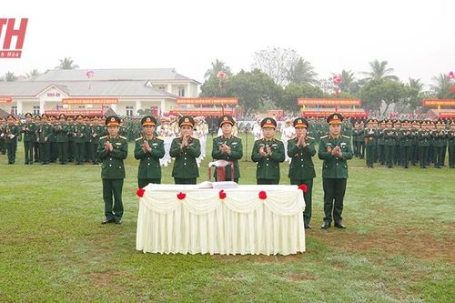 Xây dựng khu vực phòng thủ vững chắc