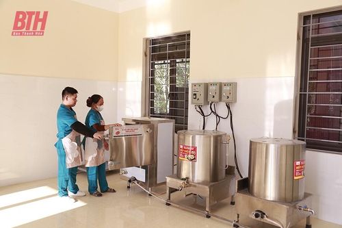 Quan tâm chăm sóc sức khỏe học sinh