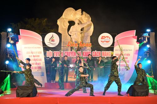 18 đội tham gia Liên hoan các đội tuyên truyền ca khúc cách mạng TP. Nha Trang