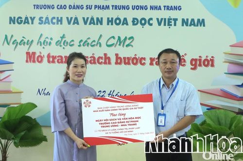 Trường Cao đẳng Sư phạm Trung ương - Nha Trang tổ chức ngày hội đọc sách
