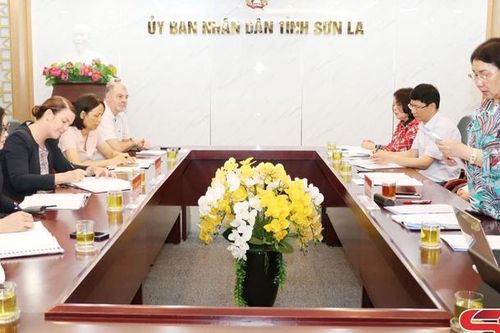 UBND tỉnh Sơn La tiếp đón và làm việc với Đoàn công tác của Đại sứ quán Australia tại Việt Nam