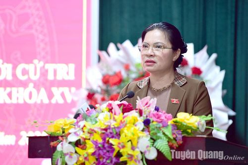 Đồng chí Bí thư Tỉnh ủy Hà Thị Nga tiếp xúc cử tri xã Phúc Thịnh
