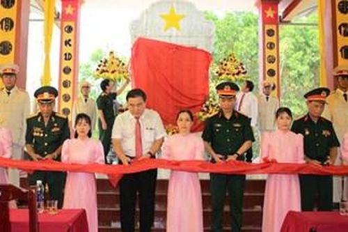 Khánh thành Nhà bia tưởng niệm anh hùng liệt sĩ Tiểu đoàn 810