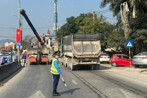 Đóng điểm mở dải phân cách giữa trên QL1 sau phản ánh của Báo Xây dựng