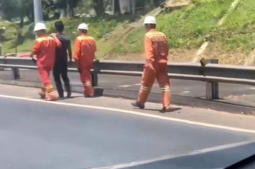 Xử lý nam thanh niên đầu trần, lao xe máy xuyên hầm Hải Vân
