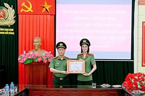 Nam Định khen thưởng nữ Đại úy An ninh tham gia lực lượng GGHB LHQ