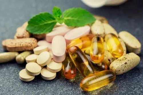 Người bệnh 'oằn lưng' vì thực phẩm chức năng