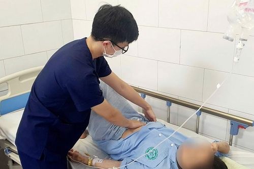 Bác sĩ Bệnh viện Bạch Mai cứu ca ngộ độc chưa từng có trong y văn thế giới