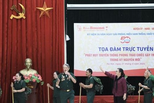 Phong trào 'Chiếc gậy Trường Sơn' biểu tượng về lòng yêu nước, đoàn kết, và niềm tin chiến thắng