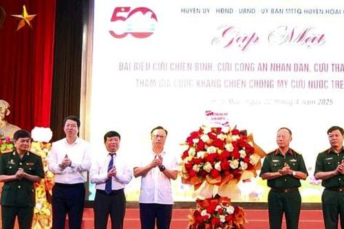 Hoài Đức gặp mặt cựu chiến binh, cựu Công an nhân dân, cựu thanh niên xung phong tham gia kháng chiến chống Mỹ cứu nước