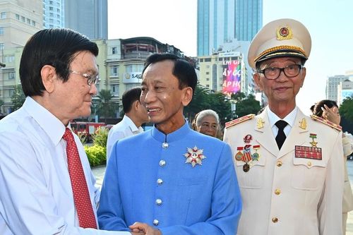 Tự hào là người con của thành phố nghĩa tình