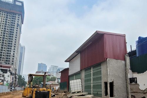 Hà Nội: Nhà siêu mỏng, siêu méo xuất hiện khi mở rộng đường Nguyễn Tuân