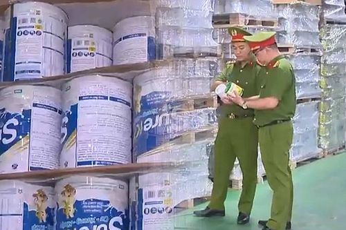 Bộ Công an công bố 12 sản phẩm sữa giả, mở rộng điều tra