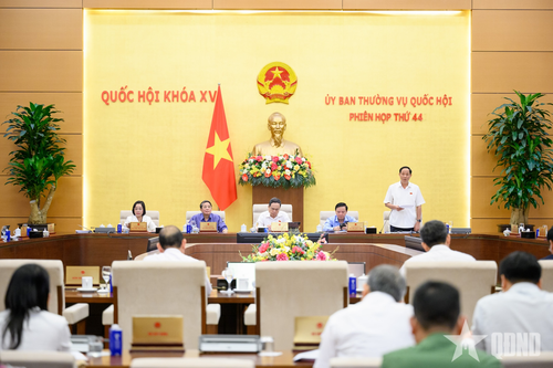 Đề xuất thể chế hóa chủ trương hỗ trợ bữa ăn trưa bán trú cho học sinh