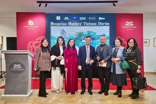 Khai mạc Triển lãm Nhật ký Việt Nam qua góc nhìn của các danh họa Mông Cổ