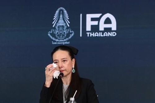LĐBĐ Thái Lan khủng hoảng chưa từng có, phải hoạt động nhờ tiền túi của Madam Pang