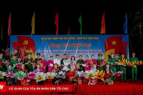 Biểu diễn nghệ thuật phục vụ nhân dân khu vực biên giới biển