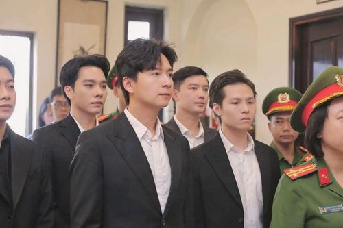 Ngô Kiến Huy, Cris Phan xúc động dâng hương tại nhà Đại tướng Mai Chí Thọ