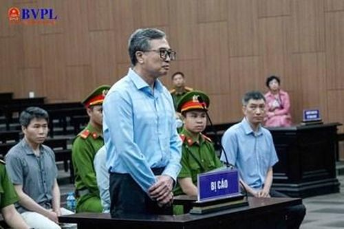 Viện kiểm sát đề nghị tuyên phạt cựu Thứ trưởng Hoàng Quốc Vượng 6-7 năm tù