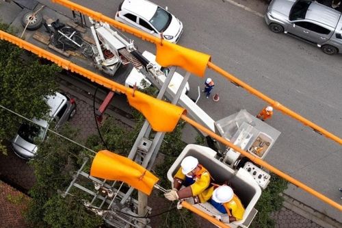Công ty Điện lực Nghệ An đảm bảo cung ứng điện an toàn, ổn định dịp 30/4 - 01/5/2025