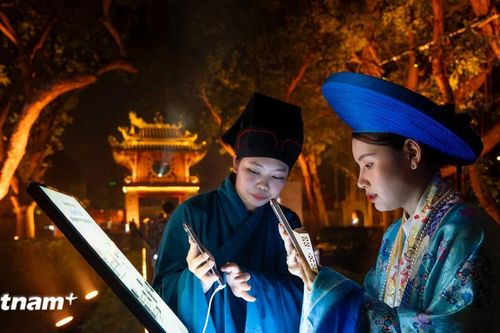 Giới trẻ trải nghiệm hành trình khoa cử xưa của Việt Nam bằng công nghệ AI