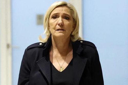 Pháp: Đảng cực hữu của bà Marine Le Pen tiếp tục gặp rắc rối