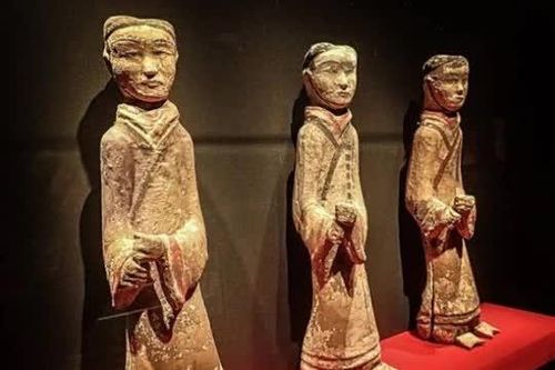 Hé lộ sự thật rùng rợn phía sau ngôi mộ 17 người gần Vạn Lý Trường Thành