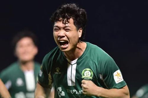 Bùng nổ giúp Trường Tươi Bình Phước tiến sát kỷ lục, Công Phượng rộng cửa ĐT Việt Nam