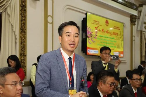 Biểu dương 50 kiều bào có nhiều đóng góp xây dựng TPHCM
