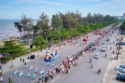 Du lịch Thanh Hóa 'chuyển mình' mạnh mẽ, doanh thu đạt gần 130.000 tỷ đồng