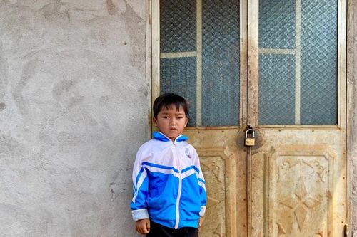 Đak Đoa trợ cấp xã hội cho em Nêu