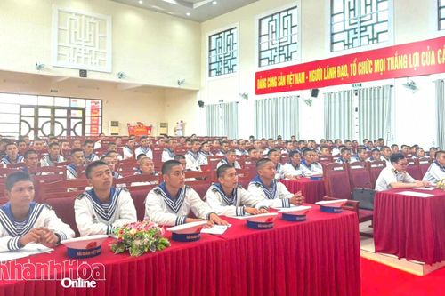 Lữ đoàn 957, Vùng 4 Hải quân tổ chức phổ biến, giáo dục pháp luật cho hơn 700 chiến sĩ mới