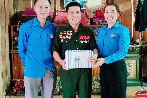 Niềm vui ngày toàn thắng