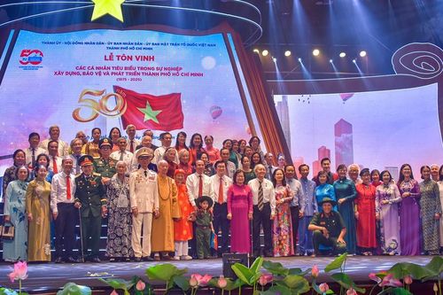 Tôn vinh các cá nhân tiêu biểu đóng góp quan trọng cho sự phát triển của TP.HCM giai đoạn 1975-2025