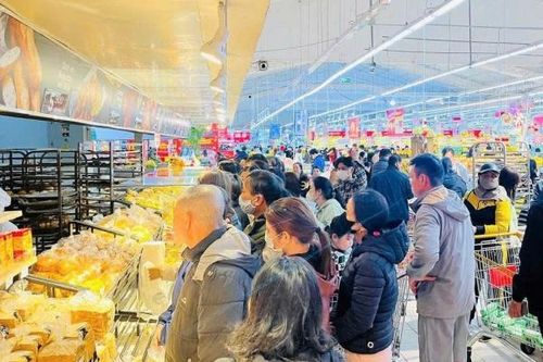 Thị trường bán lẻ Việt Nam 2025: Đổi mới trong 'bão' kinh tế toàn cầu