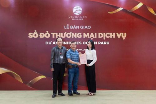 Luật sư: Shop thương mại dịch vụ Vinhomes được cấp sổ đỏ là tín hiệu tích cực