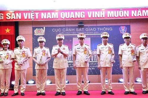 Cục CSGT biểu dương các tập thể, cá nhân có thành tích xuất sắc
