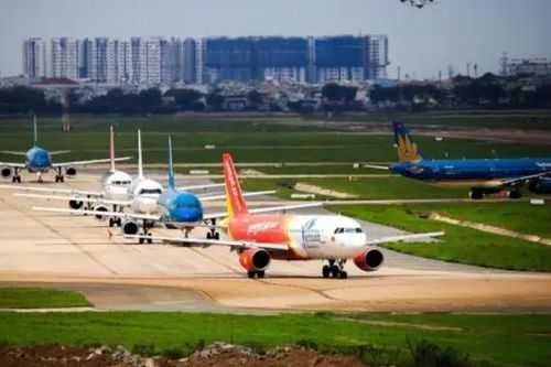 Sẽ siết chặt quy định bồi thường khách bị chậm, hủy chuyến