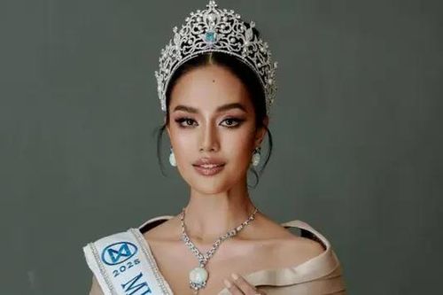 Thái Lan bị tước danh hiệu Á hậu 3 Miss Universe