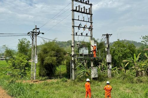 Đảm bảo cung cấp điện an toàn trong dịp lễ 30/4 - 1/5