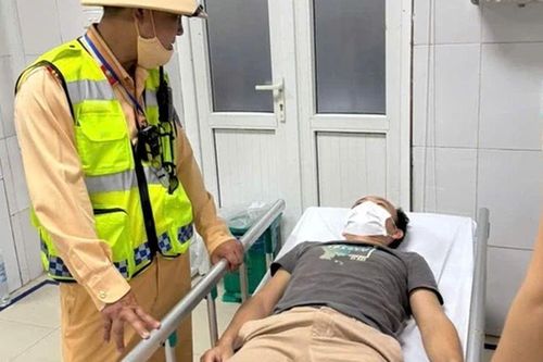 Một quyết định kịp thời của cảnh sát giao thông khiến tất cả đều nức lòng