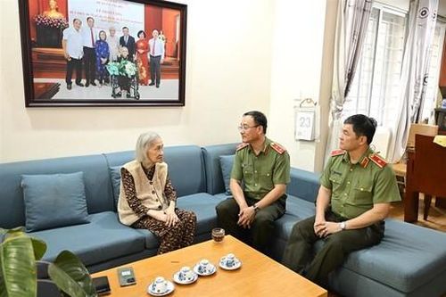 Tri ân, tưởng nhớ các đồng chí cố lãnh đạo Bộ Công an