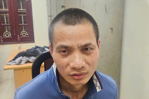 Lời khai của kẻ cầm dao, xăng đi cướp ngân hàng ở Hà Nội