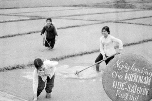 Kỷ niệm 50 năm Ngày Giải phóng miền Nam, thống nhất đất nước (30/4/1975 - 30/4/2025): Thủ đô Hà Nội - Hậu phương lớn trọn nghĩa, vẹn tìnhBài 6: 'Ba đảm đang'- lời hiệu triệu ngân vang