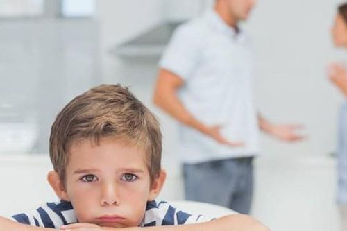 4 sai lầm làm cạn kiệt may mắn của con, nhiều cha mẹ đang làm mà không biết