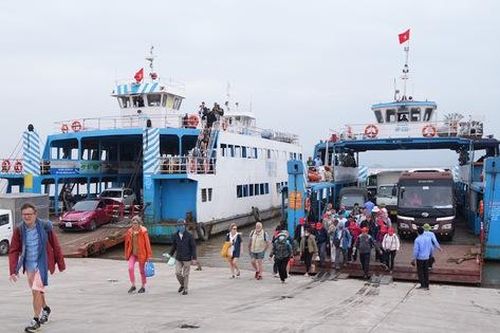 Hải Phòng hạn chế chở ô tô qua Cát Bà dịp nghỉ lễ 30/4-1/5