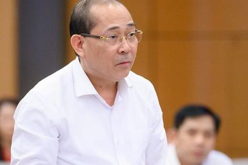 Cử tri và nhân dân phẫn nộ trước tình trạng sản xuất, buôn bán sữa và thuốc giả